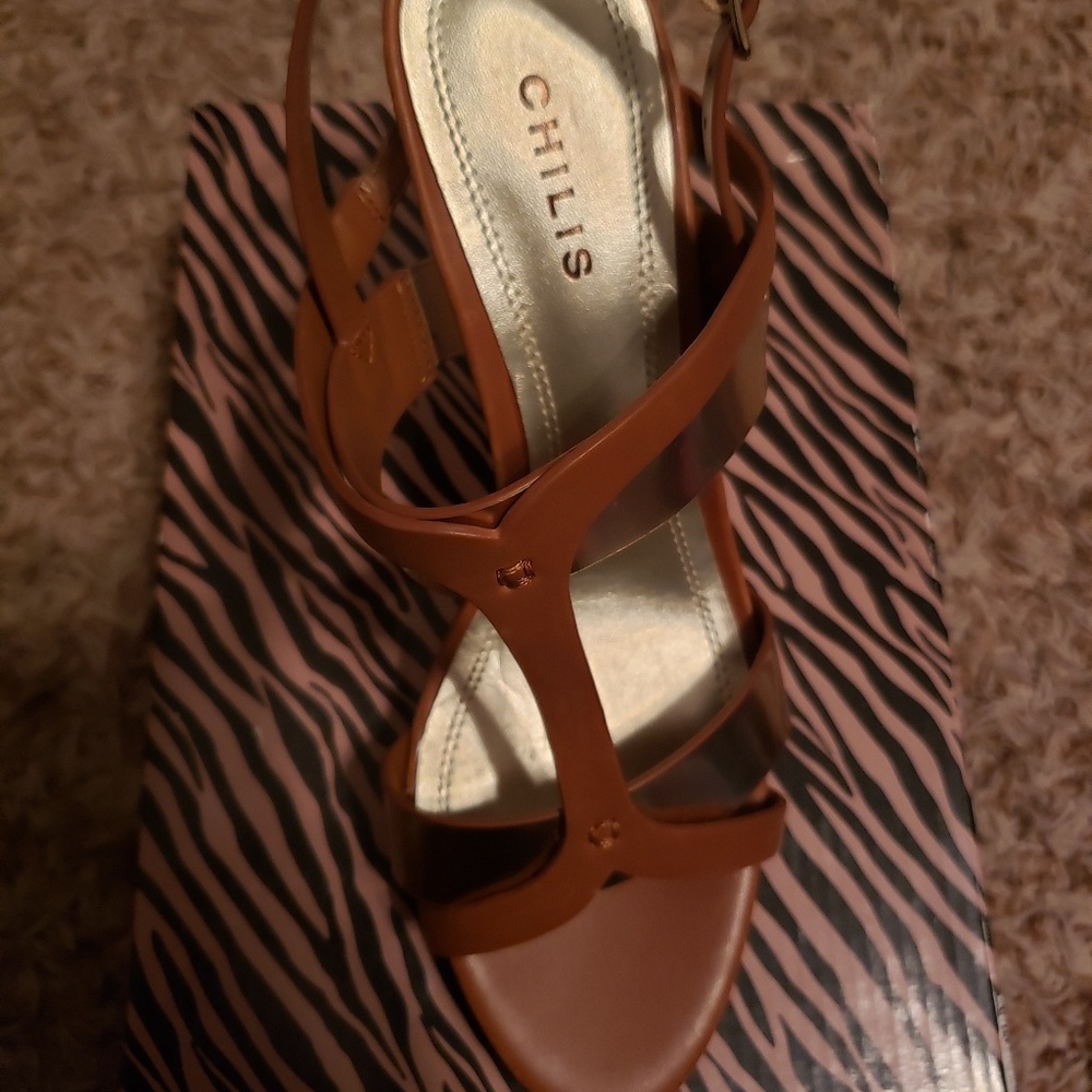 Sandals - Picture 2 of 3